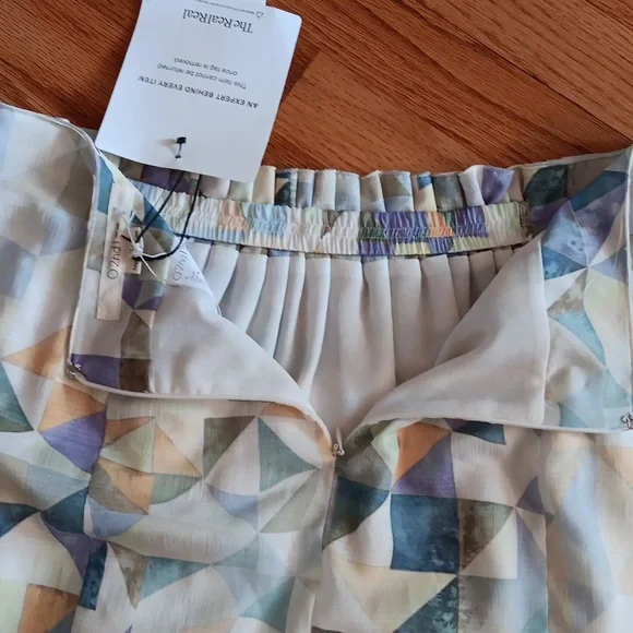 NWT O'2nd Obzee Abstract Geometric Print Skirt with Pockets 🩷 Size 10 - Picture 7 of 14